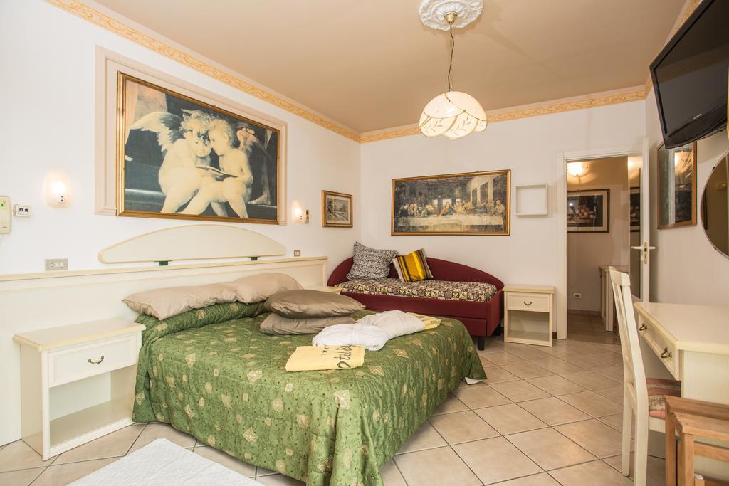 Hotel Byron Milano Marittima Dış mekan fotoğraf