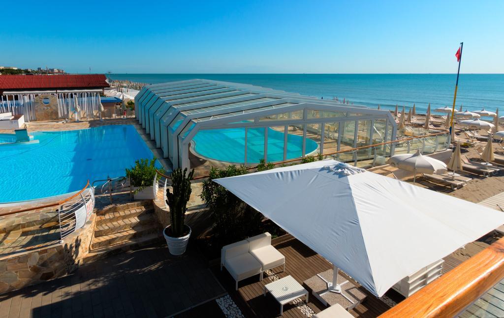 Hotel Byron Milano Marittima Dış mekan fotoğraf
