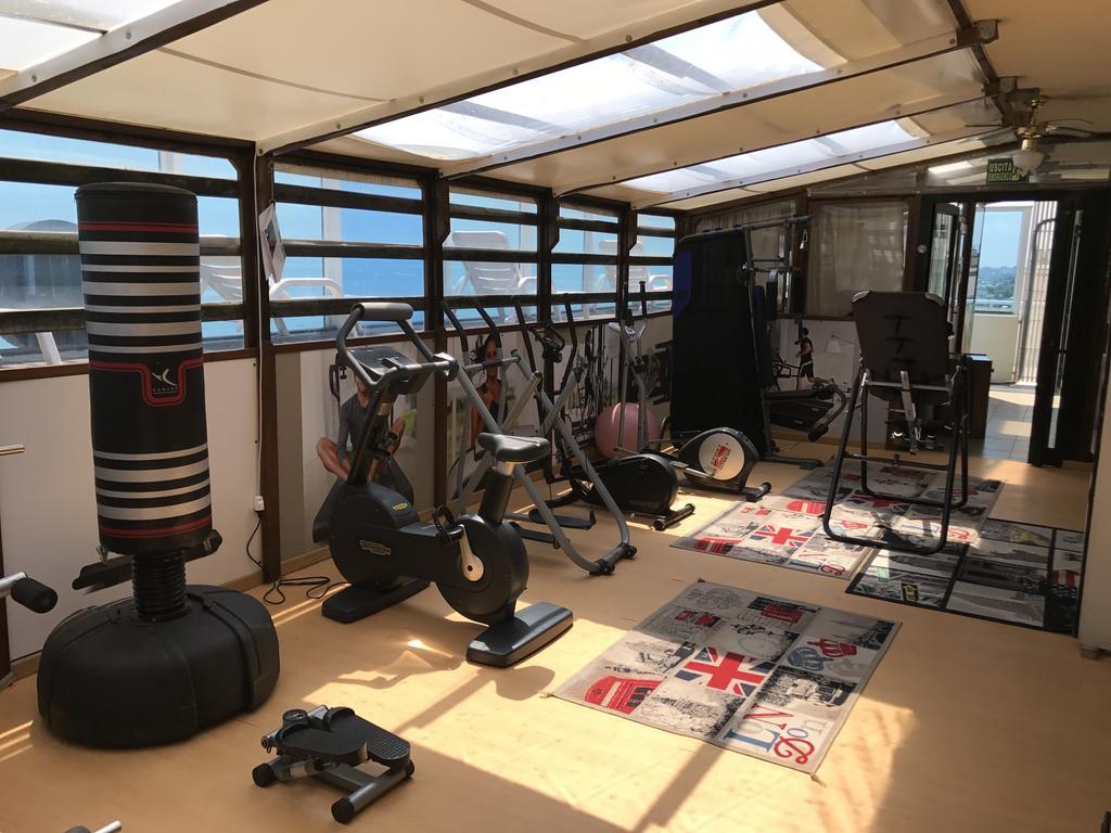 Hotel Byron Milano Marittima Dış mekan fotoğraf