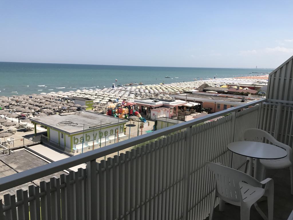 Hotel Byron Milano Marittima Dış mekan fotoğraf