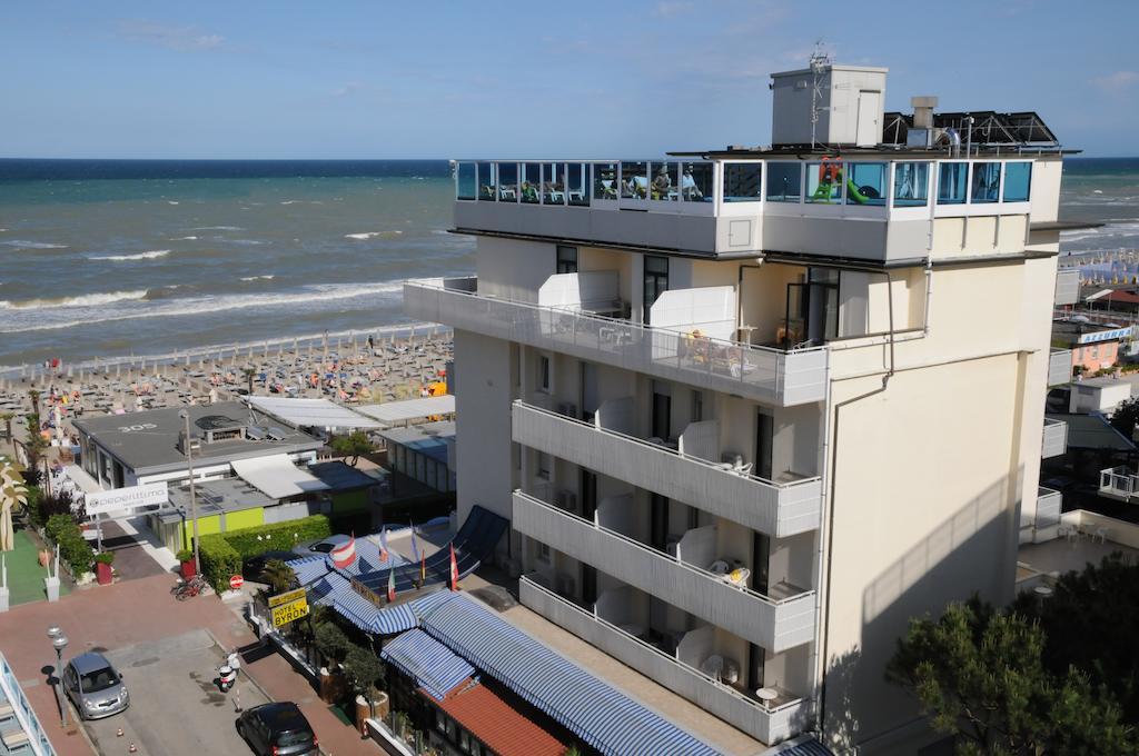 Hotel Byron Milano Marittima Dış mekan fotoğraf