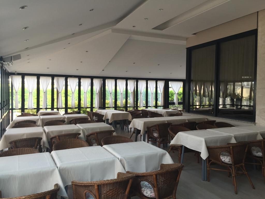 Hotel Byron Milano Marittima Dış mekan fotoğraf