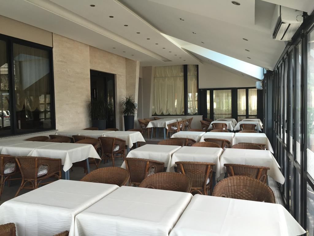 Hotel Byron Milano Marittima Dış mekan fotoğraf