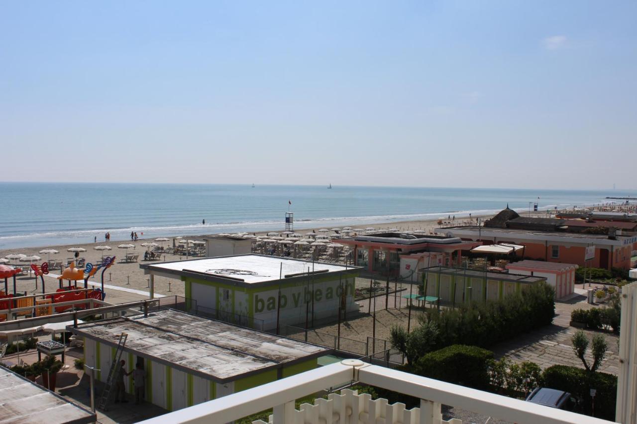 Hotel Byron Milano Marittima Dış mekan fotoğraf