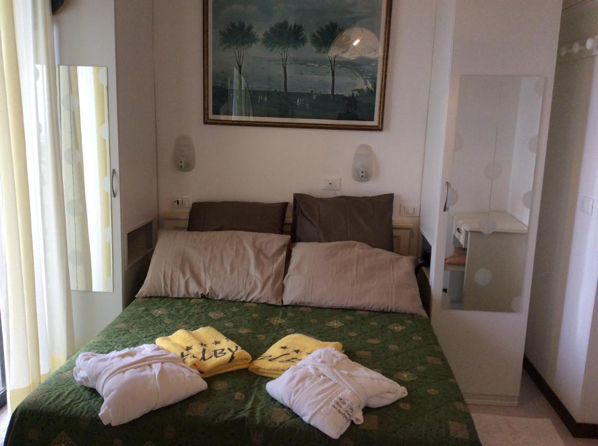Hotel Byron Milano Marittima Dış mekan fotoğraf